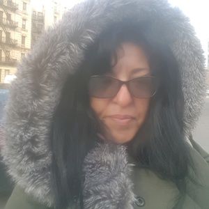 Meet your Posher, Yanina